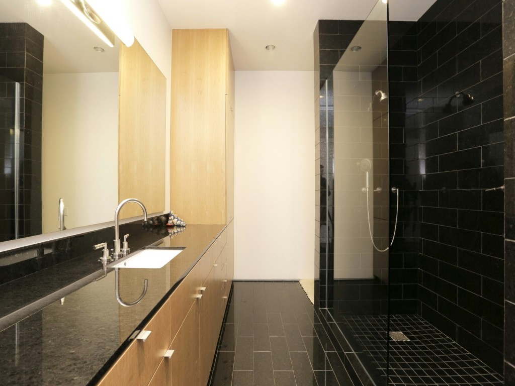 mẫu thiết kế nội thất phòng tắm hiện đai, đơn giản và tiện nghi