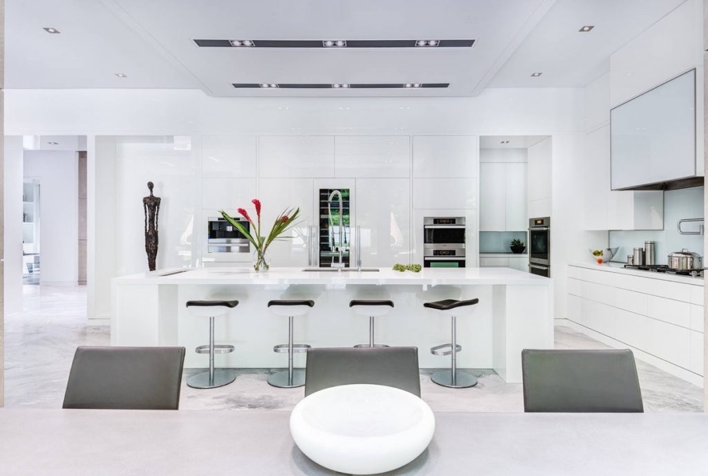 thiết kế nhà bếp đẹp với đá marble.